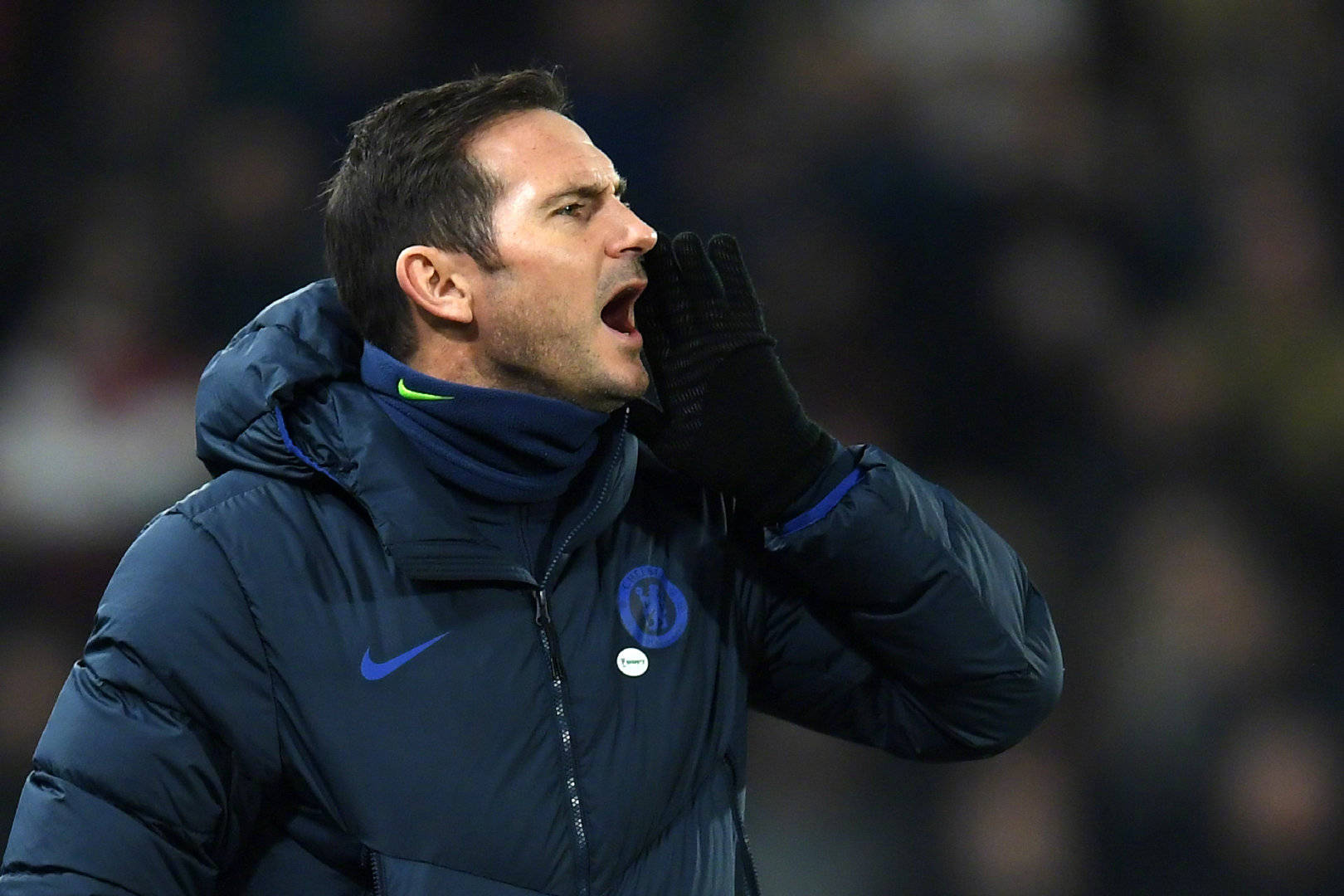 今晨切尔西调整名单以备足总杯，篮板制胜环节打磨，压力陡增，训练强度明显提升(蓝军翻身仗英超切尔西vs阿森纳)