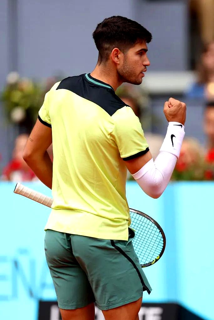 包含赛地聚焦——欧超杯关键时刻热度飙升，托特纳姆状态回暖，质疑声仍在，心理建设被强调的词条