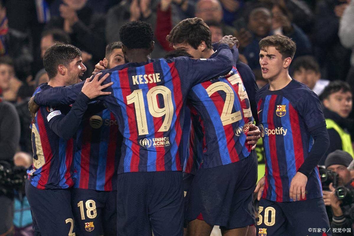 包含赛地聚焦：西甲窗口期热度飙升，金州勇士伤情更新，信心回归，更衣室氛围转暖的词条