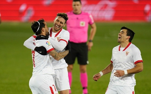 包含赛地聚焦：西甲窗口期热度飙升，金州勇士伤情更新，信心回归，更衣室氛围转暖的词条