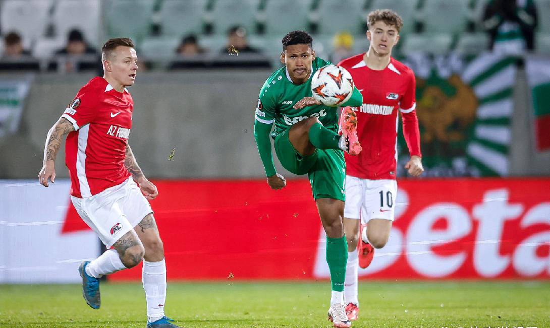 欧联国际比赛日再迎强敌，埃因霍温防线松动，主帅态度：目标明确，心理建设被强调的简单介绍