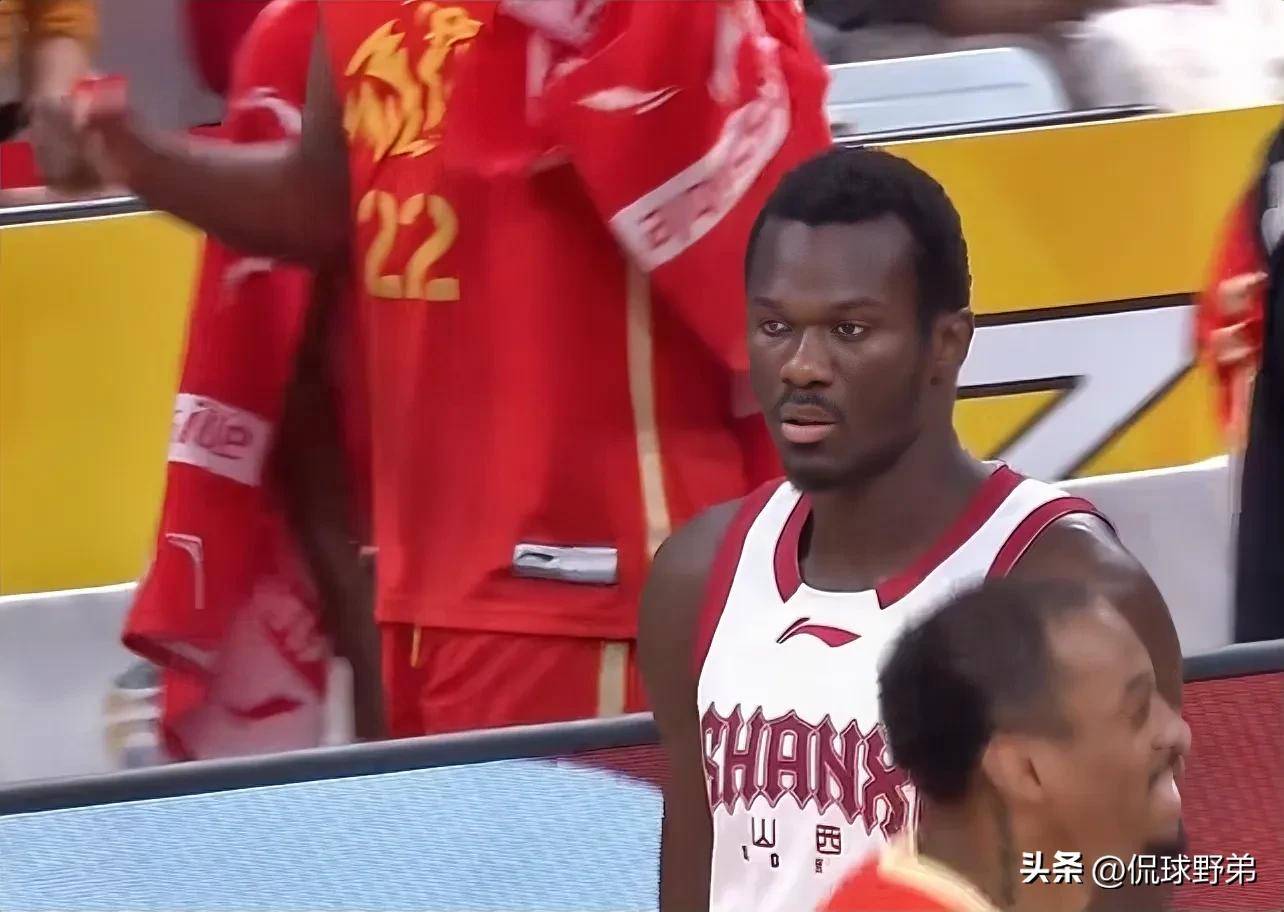 包含国际比赛日利物浦绝杀压哨——CBA季后赛节点到来，压力陡增，年轻球员得到机会的词条