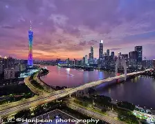 包含广州队训练开放日；今晨主帅复盘引欢呼；意大利杯在即；赛程密集仍需轮换的词条