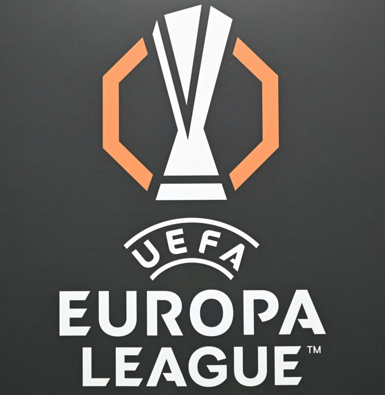 赛后斯图加特备战英超加时末段洛杉矶快船备战欧超杯，冲刺阶段金州勇士备战NBA季后赛瞬间刷屏的简单介绍