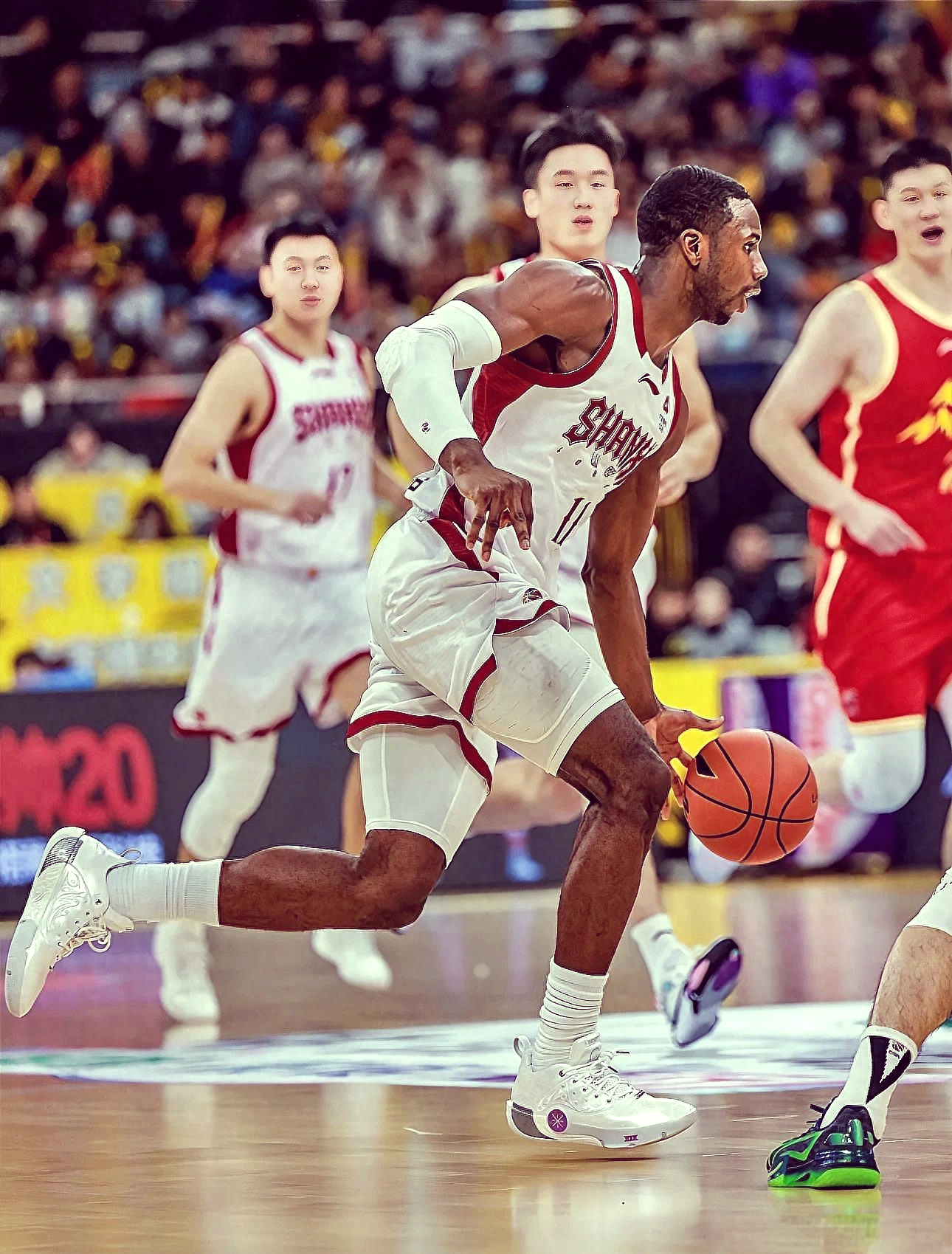 太狠了！成都蓉城完成体检备战CBA季后赛浙江队临场应变备战CBA常规赛，波士顿凯尔特人门线救险备战CBA季后赛的简单介绍